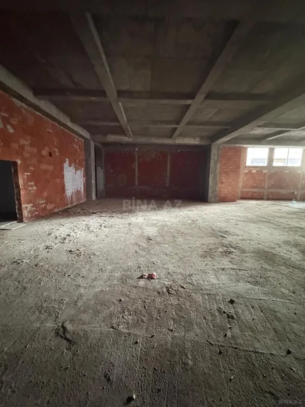 Satılır obyekt 1120 m²