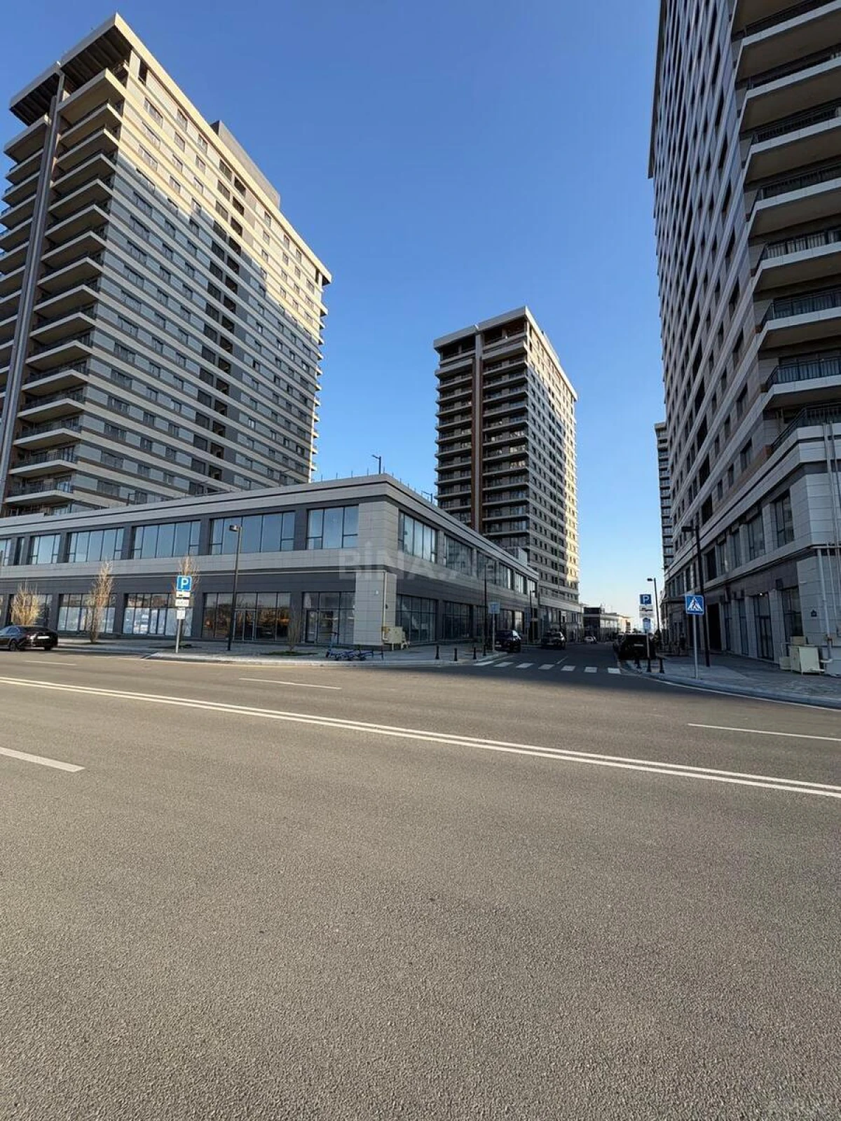 Satılır obyekt 1120 m²