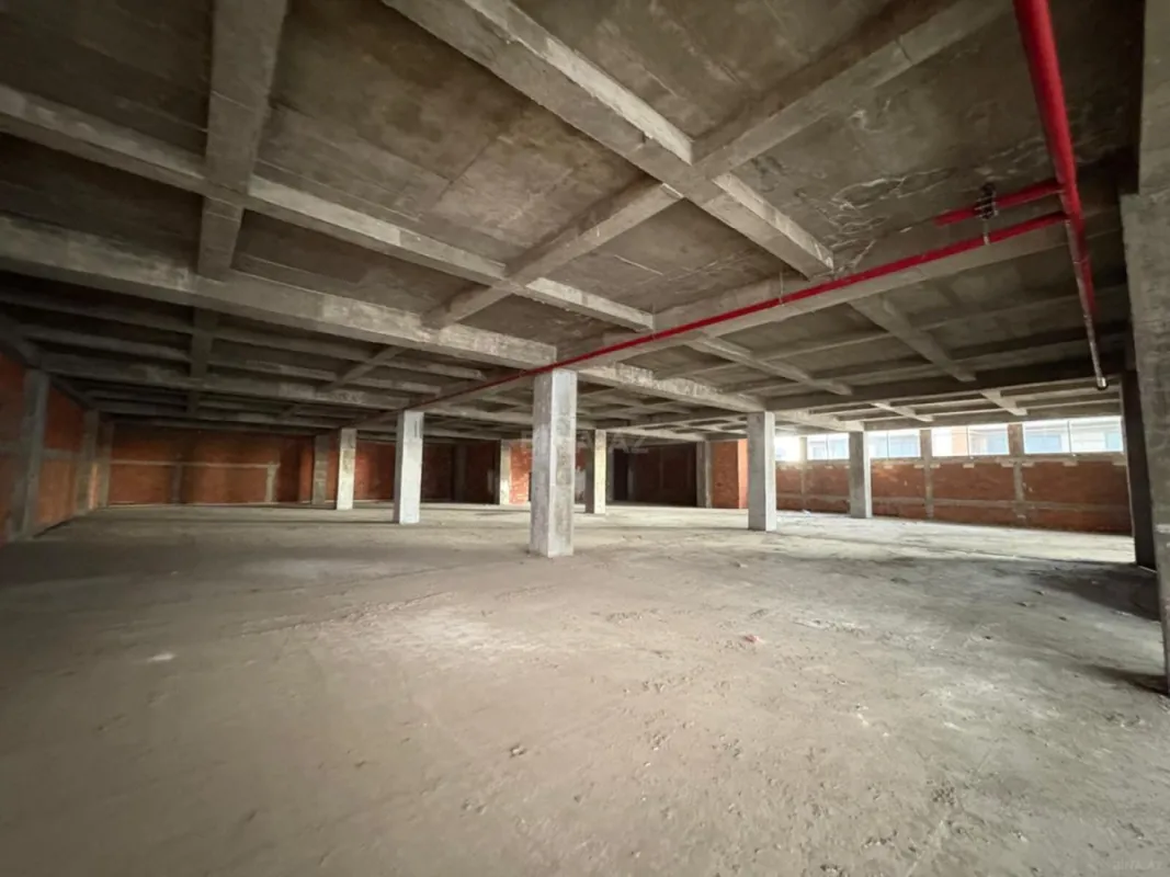 Satılır obyekt 1120 m²