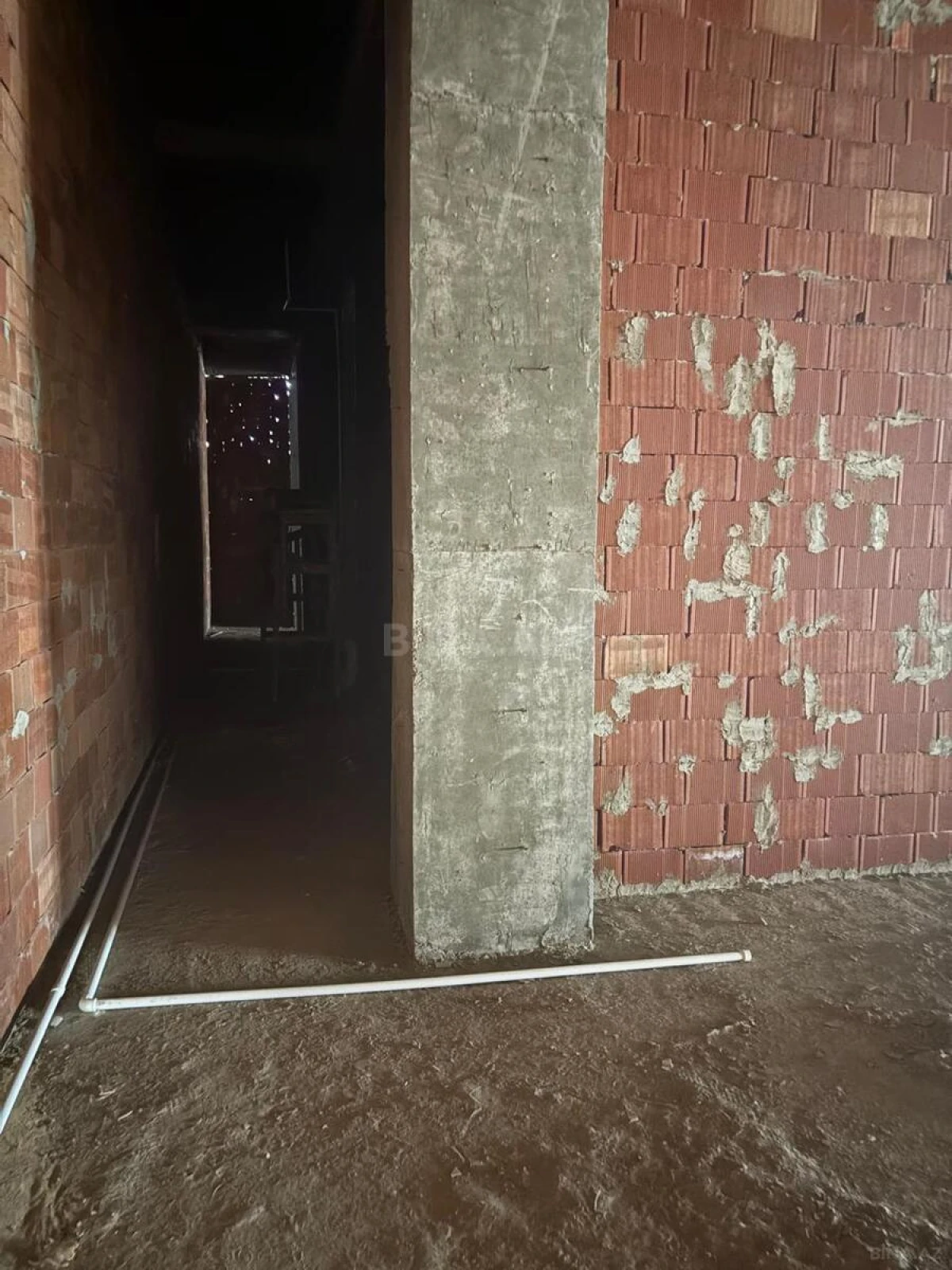 Satılır obyekt 1120 m²