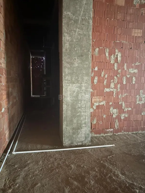 Satılır obyekt 1120 m²