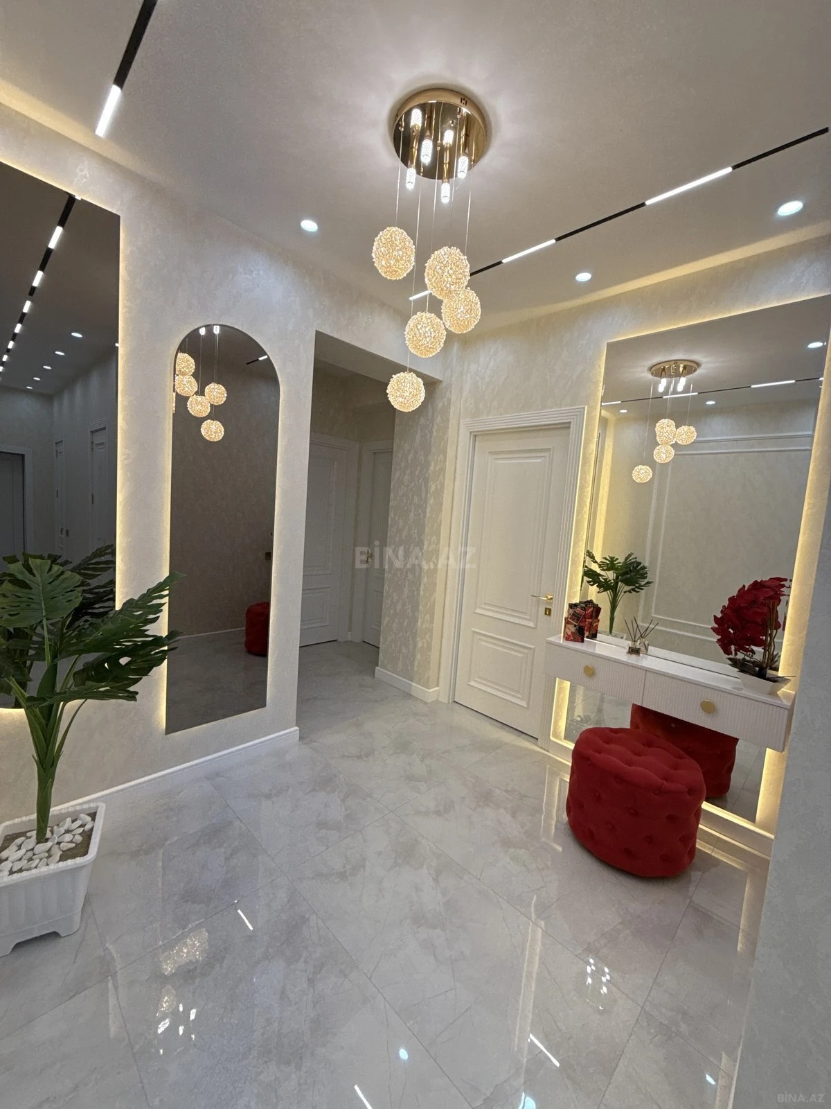 Satılır 3 otaqlı mənzil 90 m²