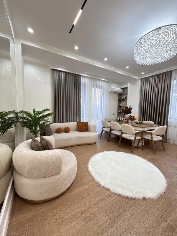 Satılır 3 otaqlı mənzil 90 m²
