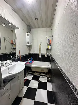 Satılır 3 otaqlı mənzil 80 m²