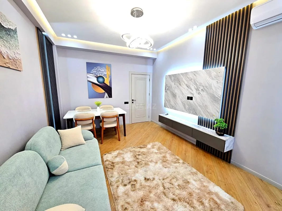 Satılır 2 otaqlı mənzil 55 m²