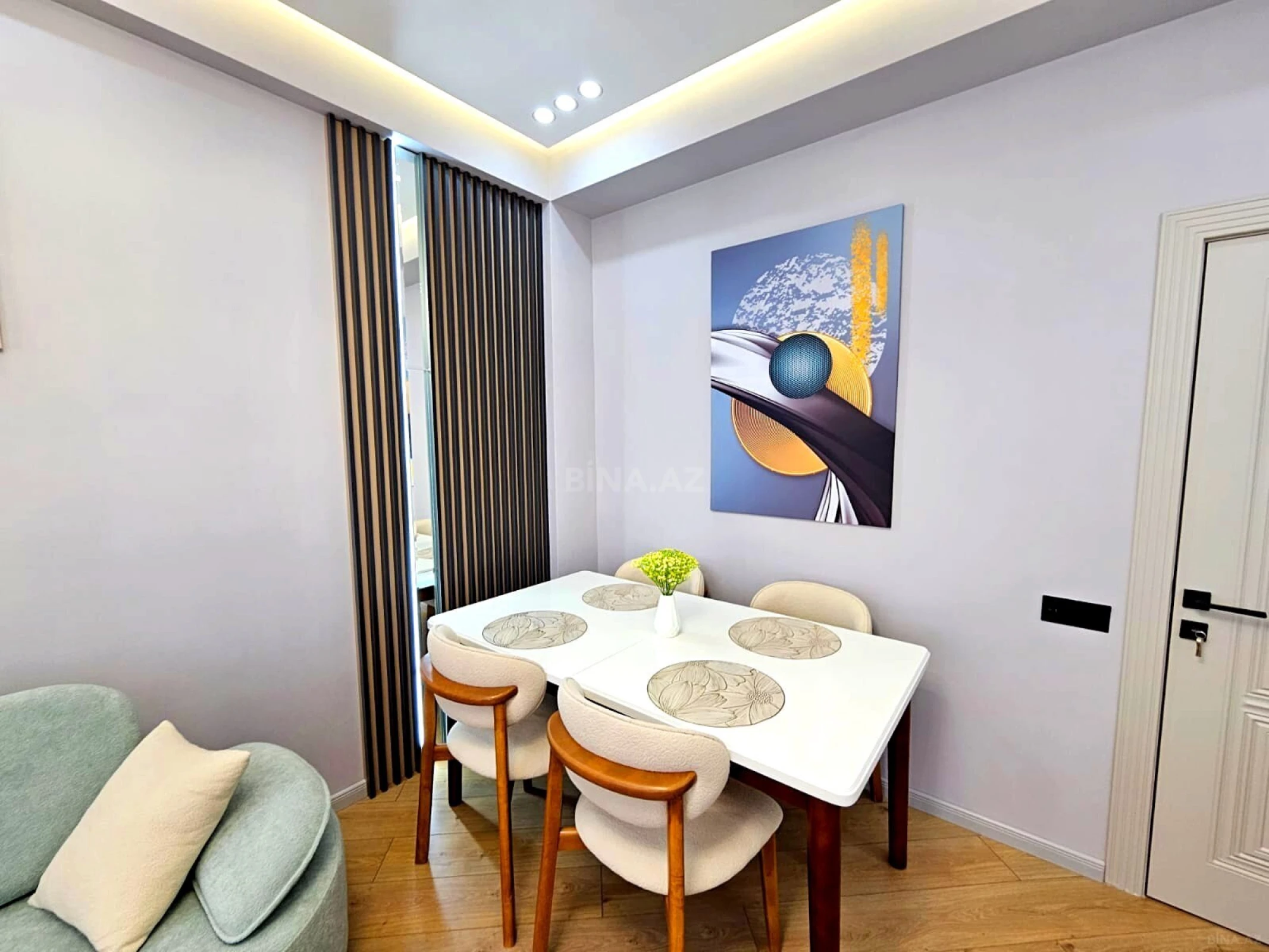 Satılır 2 otaqlı mənzil 55 m²