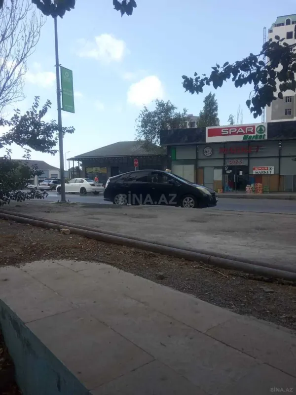 Satılır obyekt 28 m²