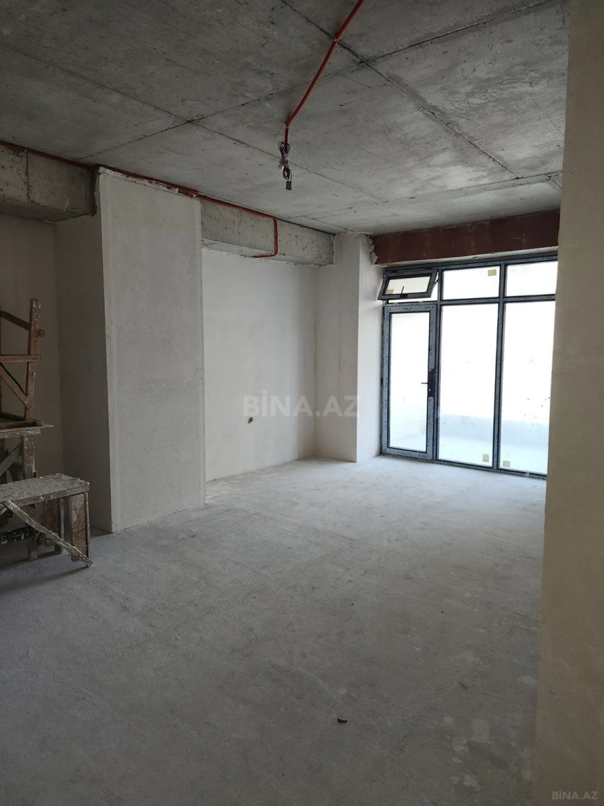 Satılır 3 otaqlı mənzil 150 m²