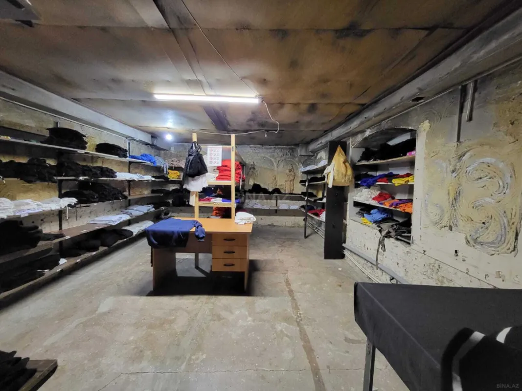 Satılır obyekt 200 m²