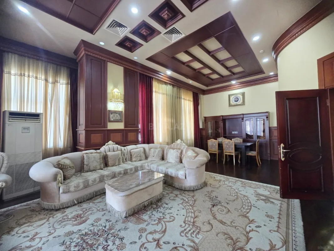 Kirayə verilir 4 otaqlı mənzil 200 m²