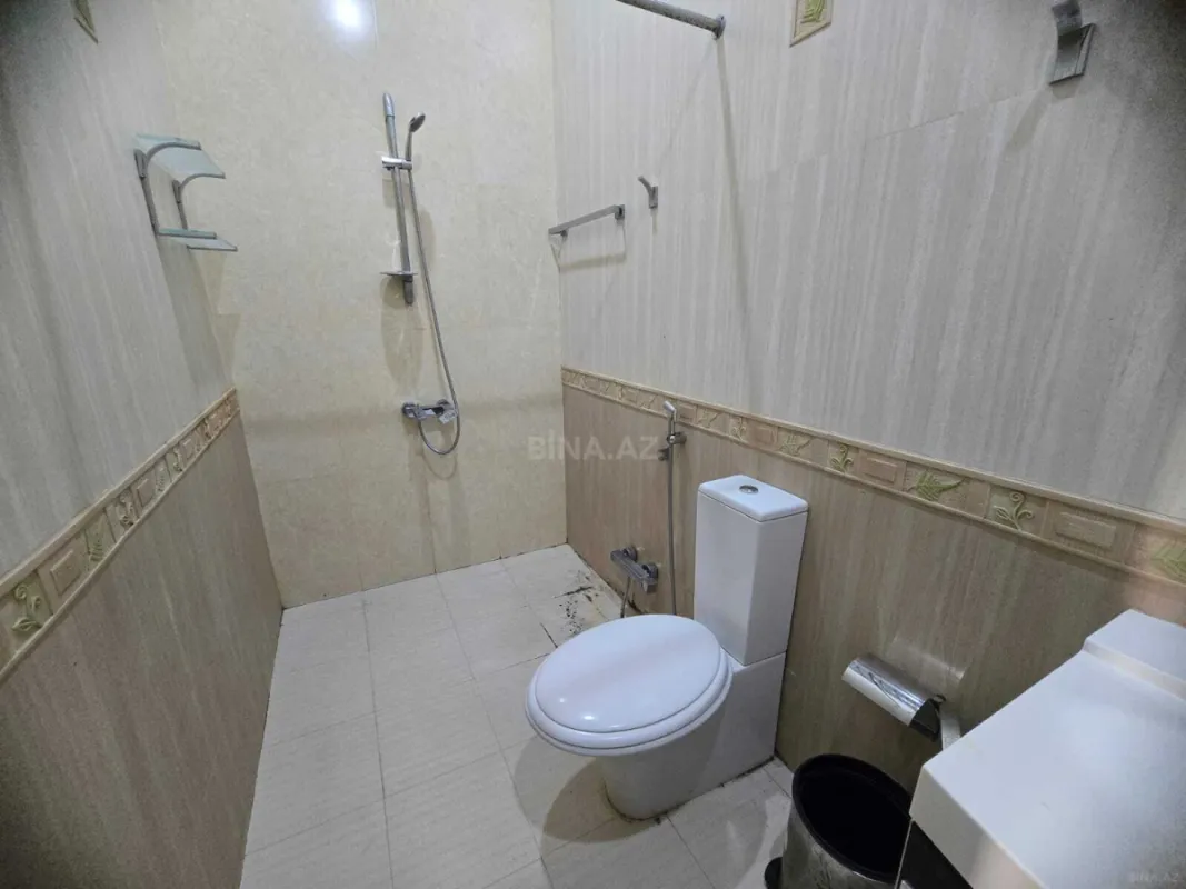 Kirayə verilir 4 otaqlı mənzil 200 m²