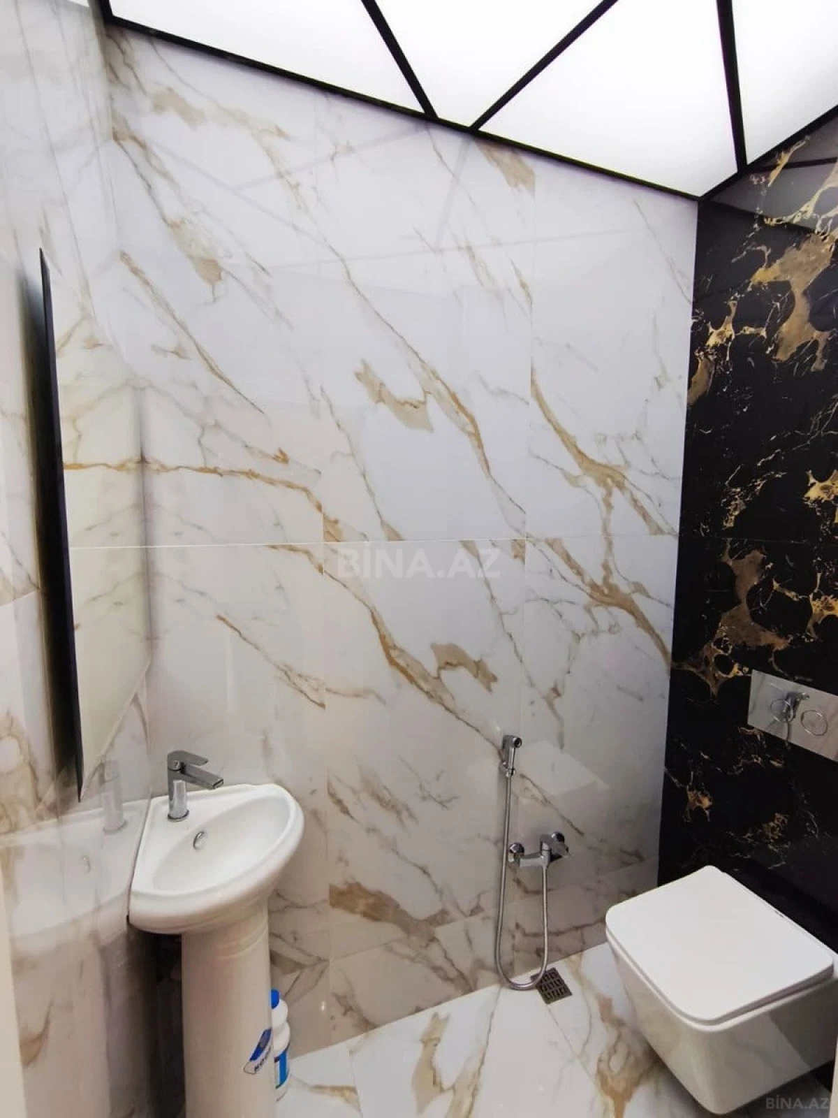 Satılır 3 otaqlı mənzil 90 m²