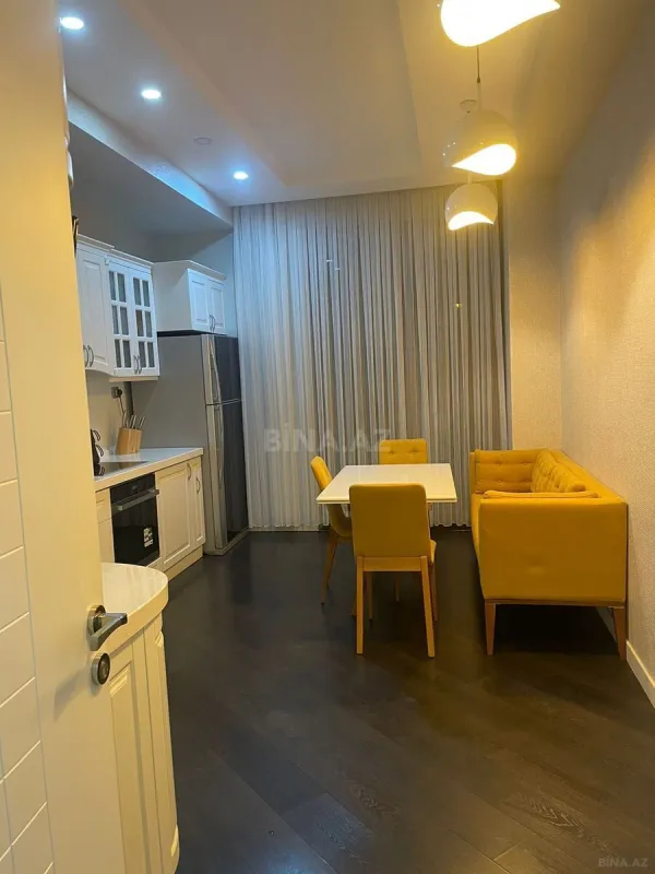Kirayə verilir 3 otaqlı mənzil 155 m²