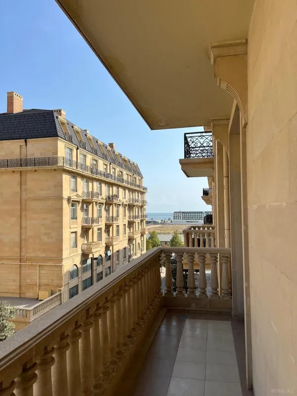 Kirayə verilir 3 otaqlı mənzil 155 m²