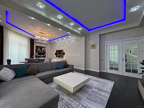 Kirayə verilir 3 otaqlı mənzil 155 m²