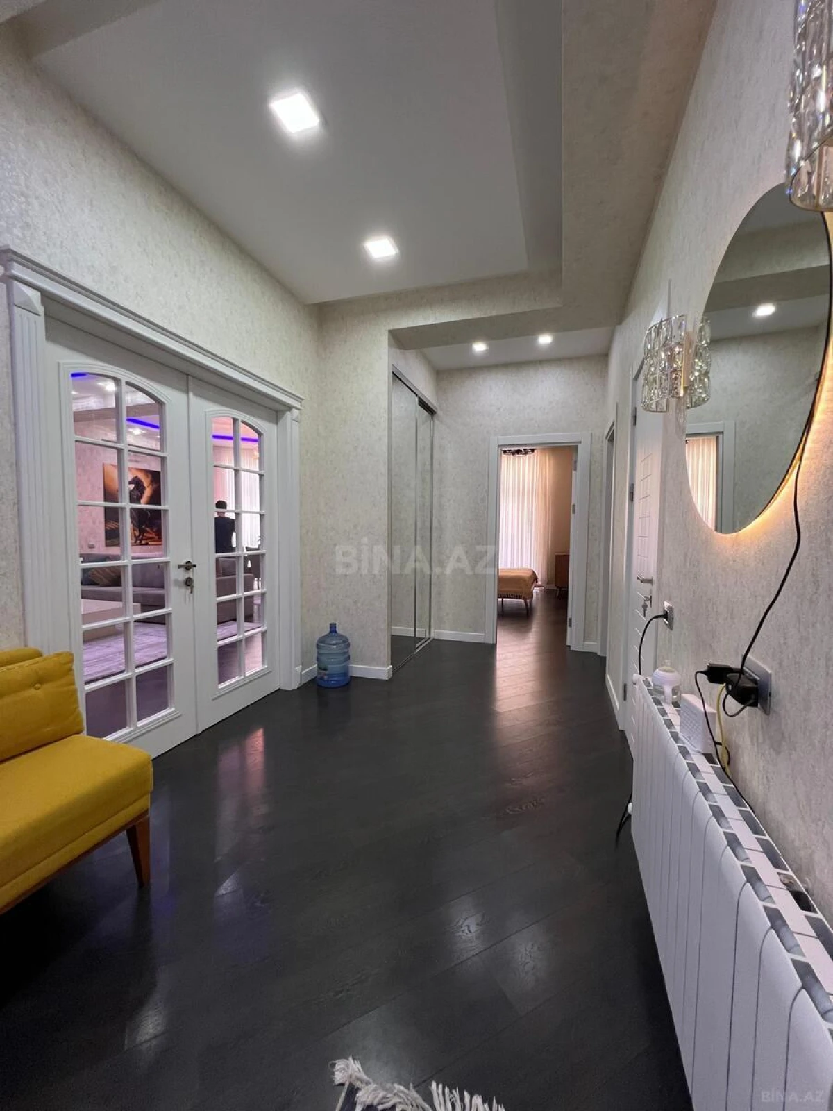 Kirayə verilir 3 otaqlı mənzil 155 m²