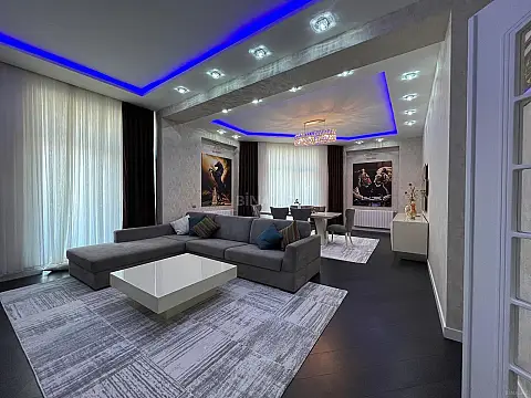 Kirayə verilir 3 otaqlı mənzil 155 m² — Bakı, Yeni Günəşli 3 otaq 155.00 m²
