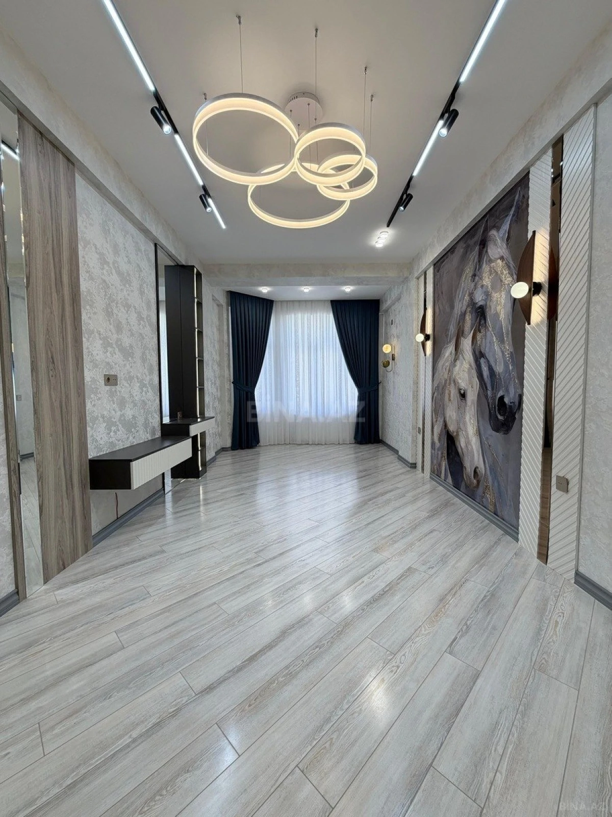 Satılır 3 otaqlı mənzil 96 m²