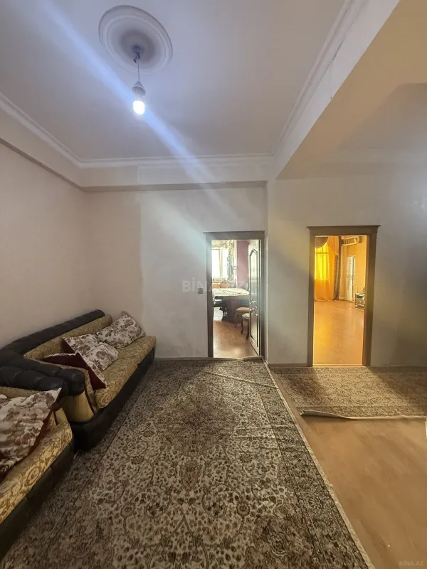 Satılır 3 otaqlı mənzil 150 m²