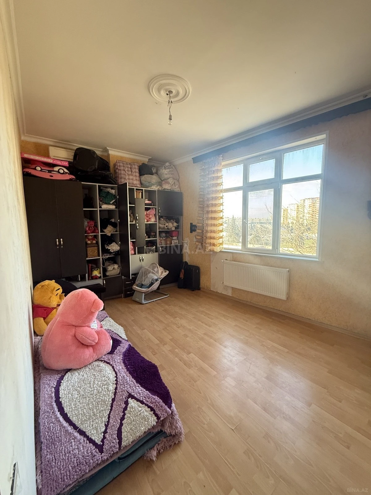 Satılır 3 otaqlı mənzil 150 m²