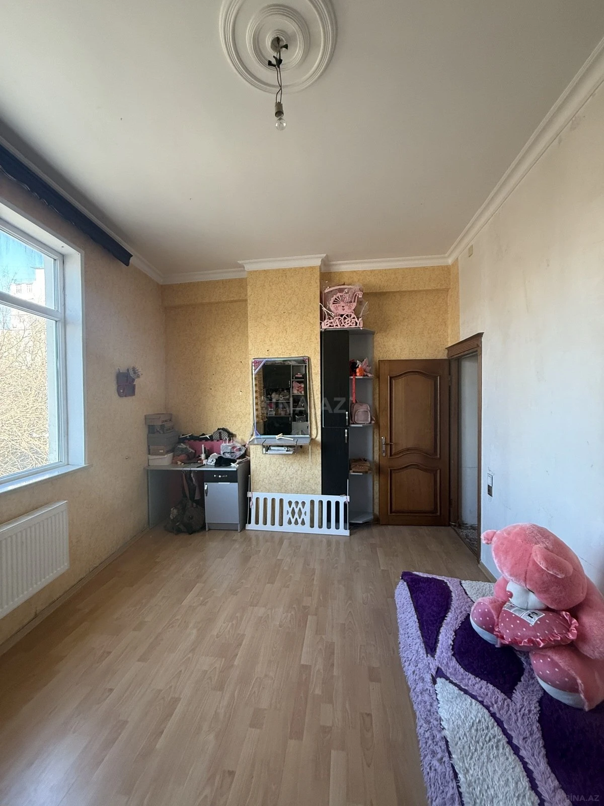 Satılır 3 otaqlı mənzil 150 m²