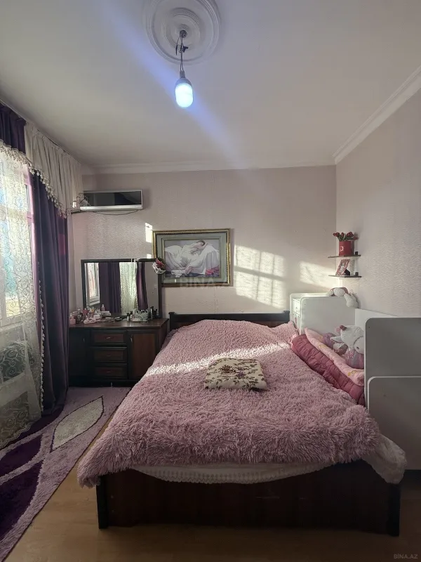 Satılır 3 otaqlı mənzil 150 m²