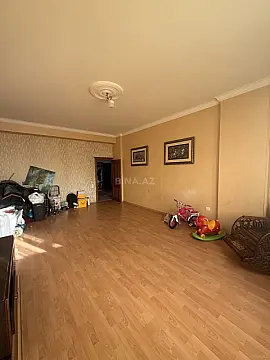 Satılır 3 otaqlı mənzil 150 m²