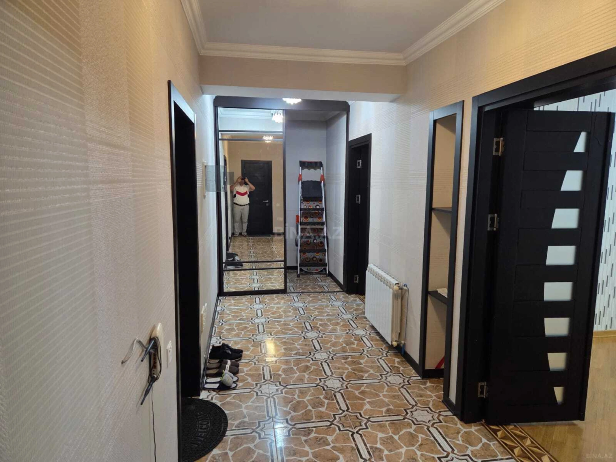 Kirayə verilir 2 otaqlı mənzil 100 m²