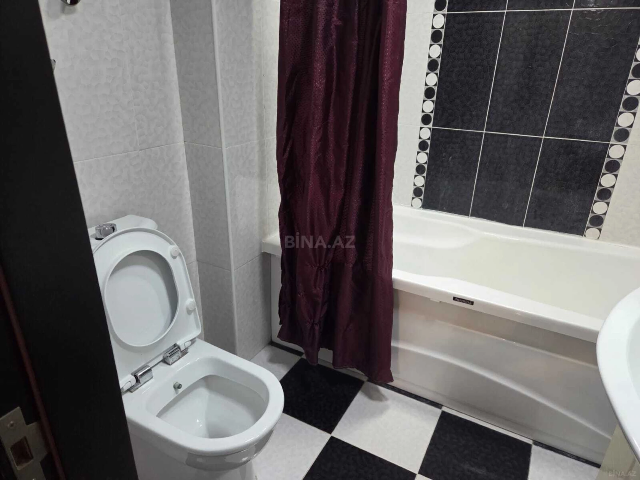 Kirayə verilir 2 otaqlı mənzil 100 m²