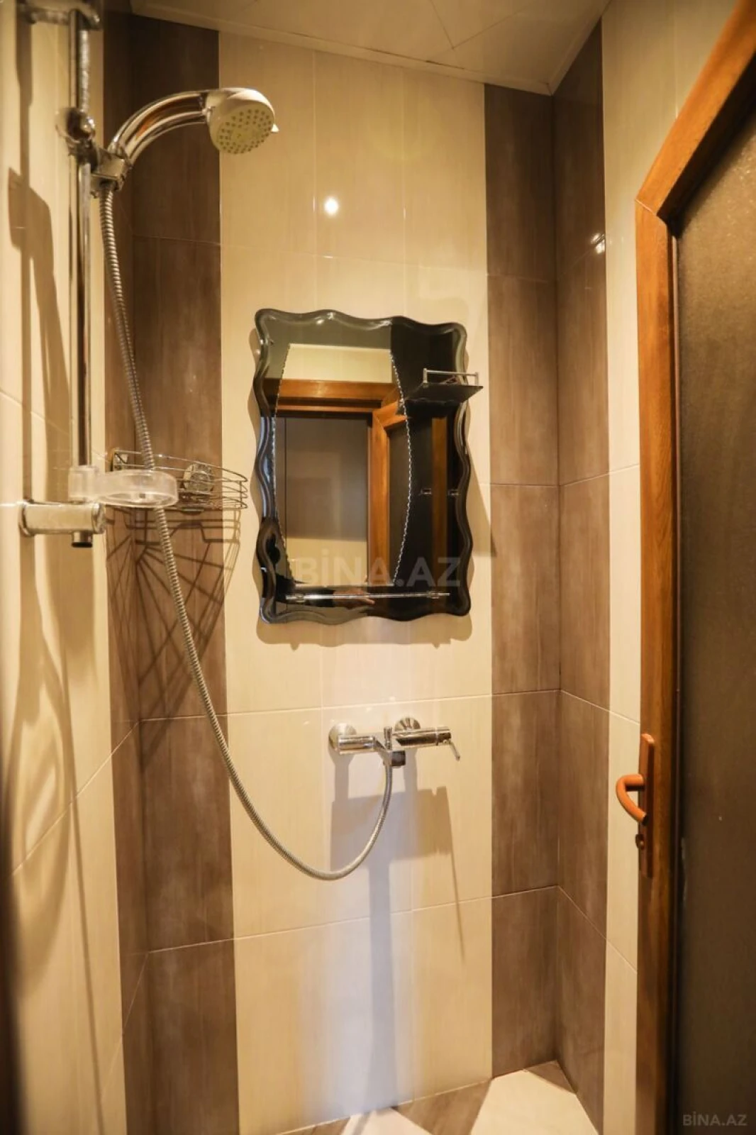 Satılır 3 otaqlı mənzil 120 m²