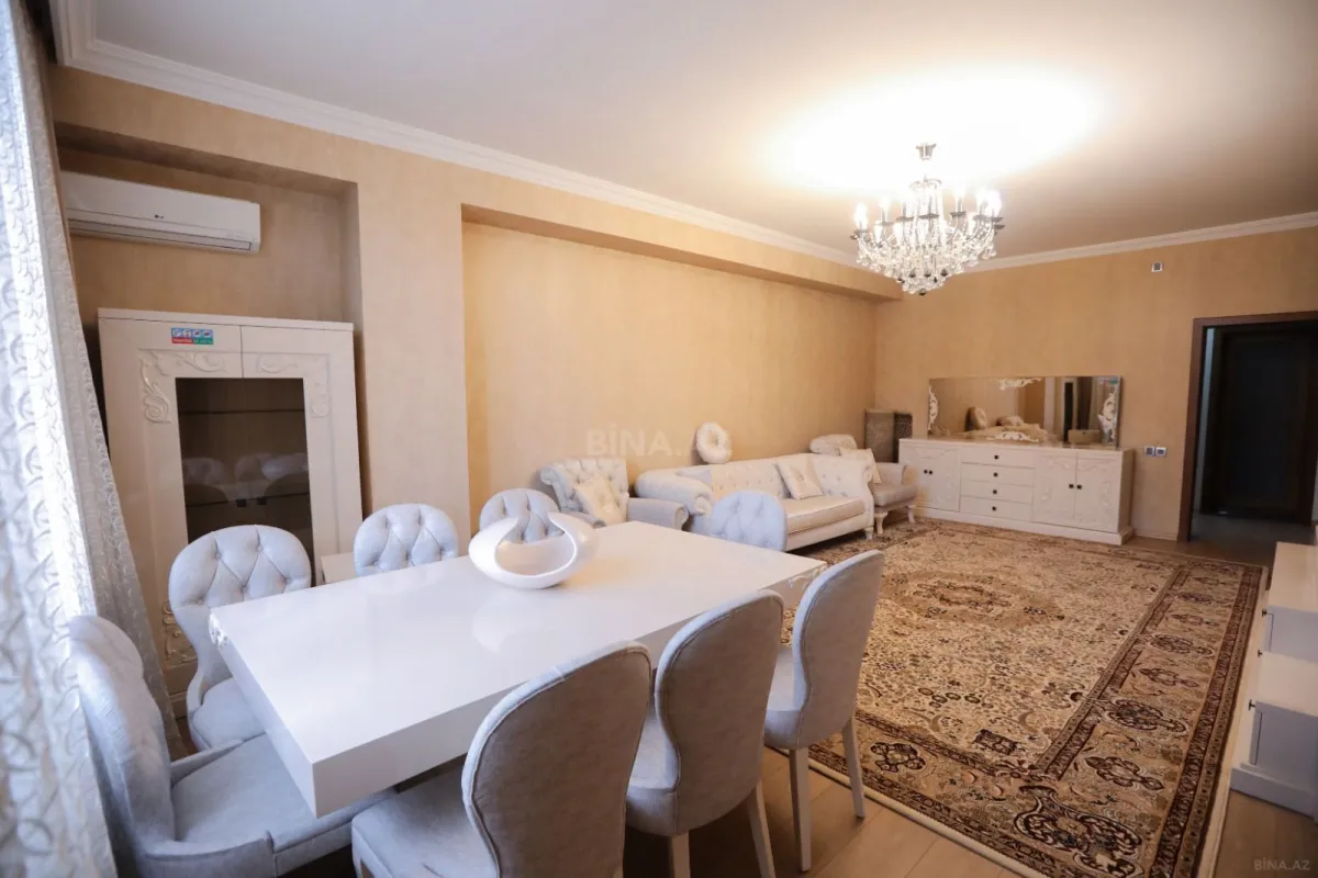 Satılır 3 otaqlı mənzil 120 m²