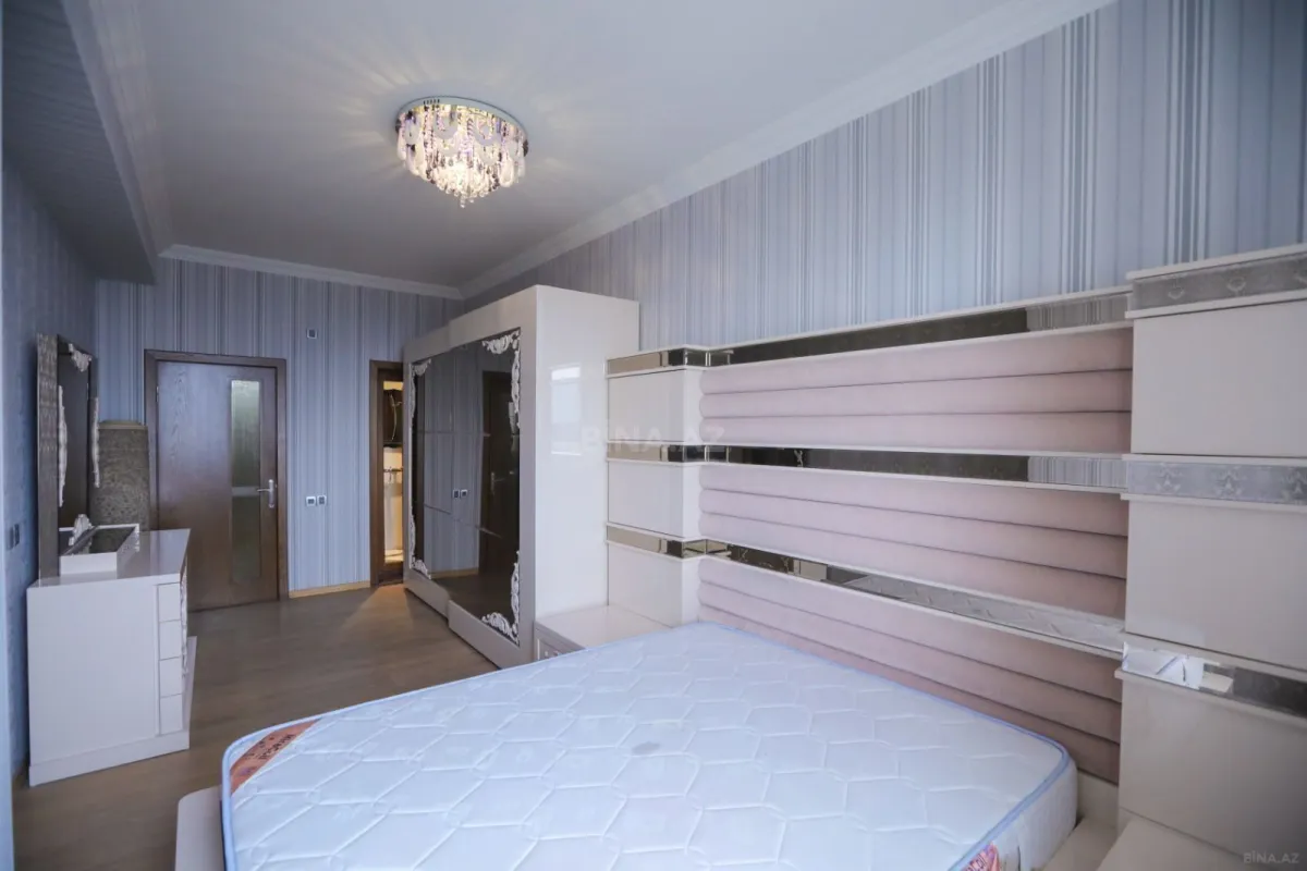 Satılır 3 otaqlı mənzil 120 m²