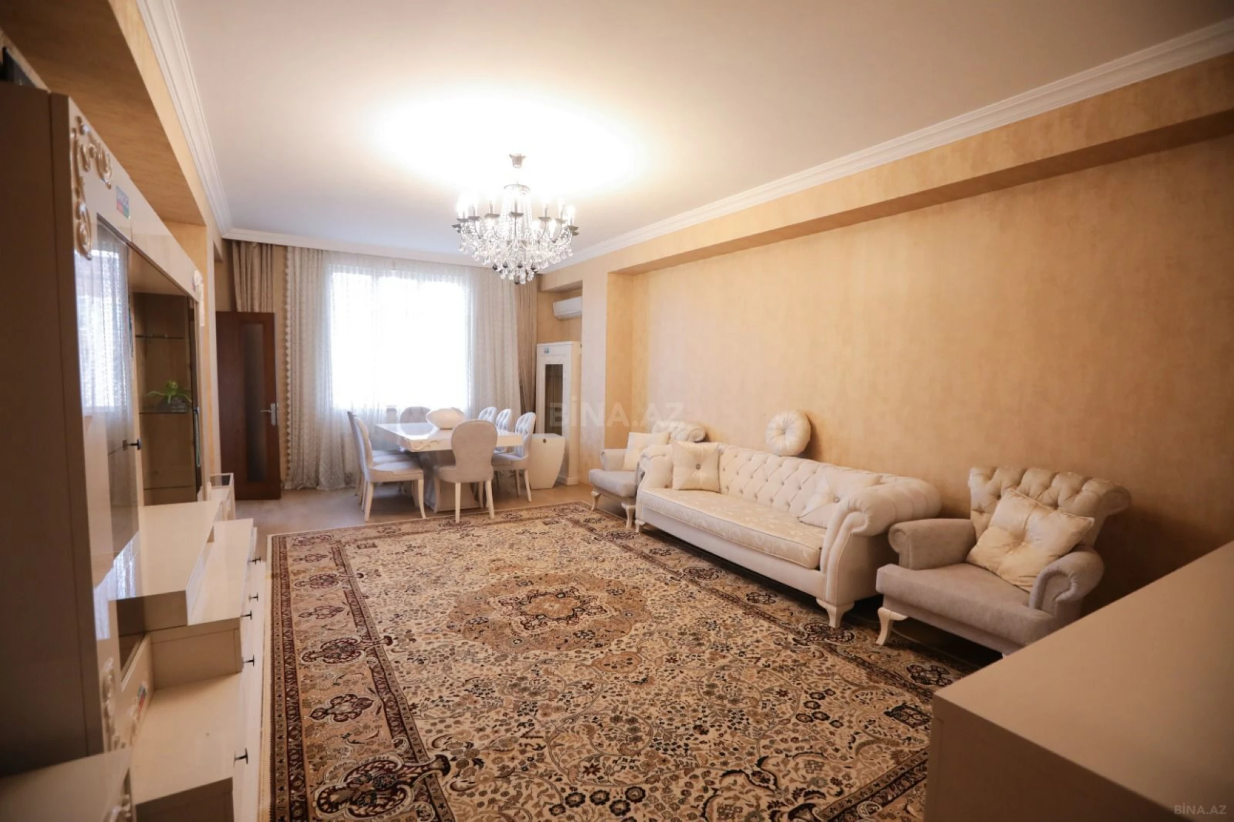 Satılır 3 otaqlı mənzil 120 m²