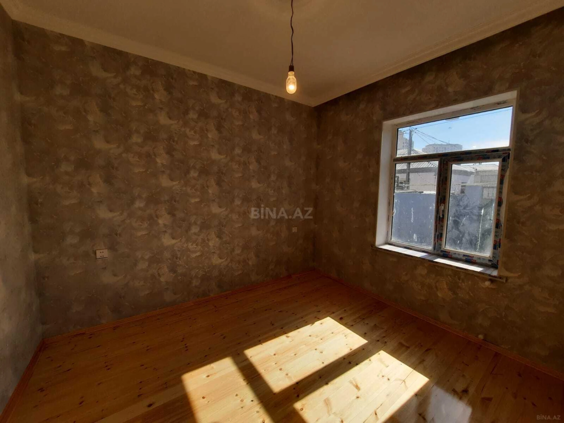 Satılır 4 otaqlı həyət evi 80 m²