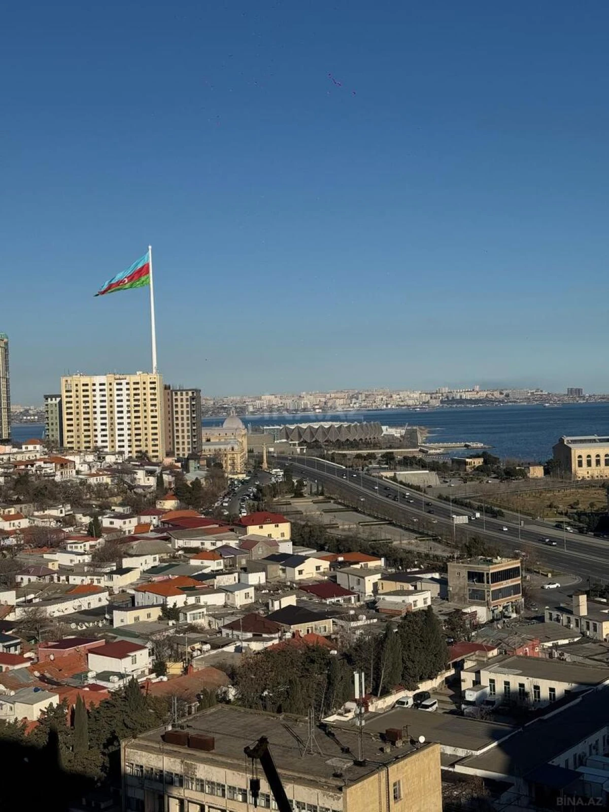 Satılır 2 otaqlı mənzil 65 m²