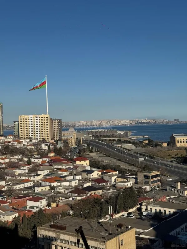 Satılır 2 otaqlı mənzil 65 m²