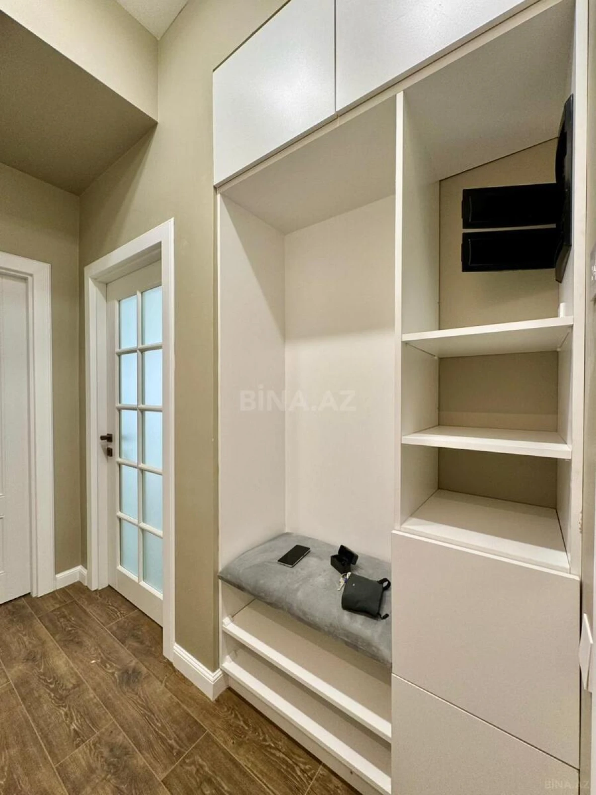 Satılır 2 otaqlı mənzil 65 m²