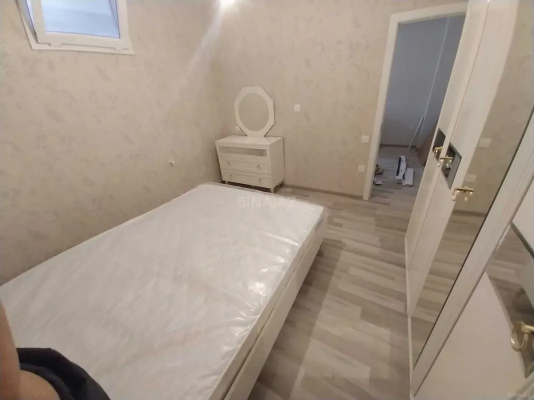 Satılır 2 otaqlı mənzil 57 m²