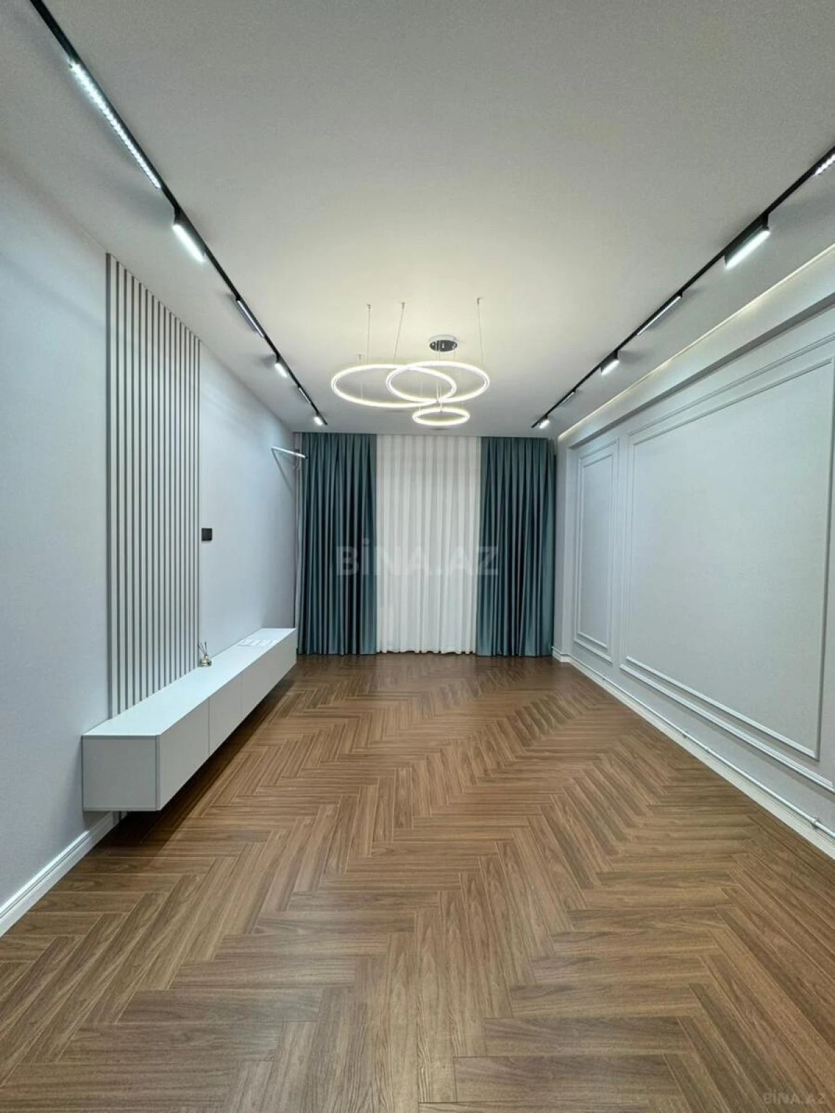 Satılır 3 otaqlı mənzil 97 m²