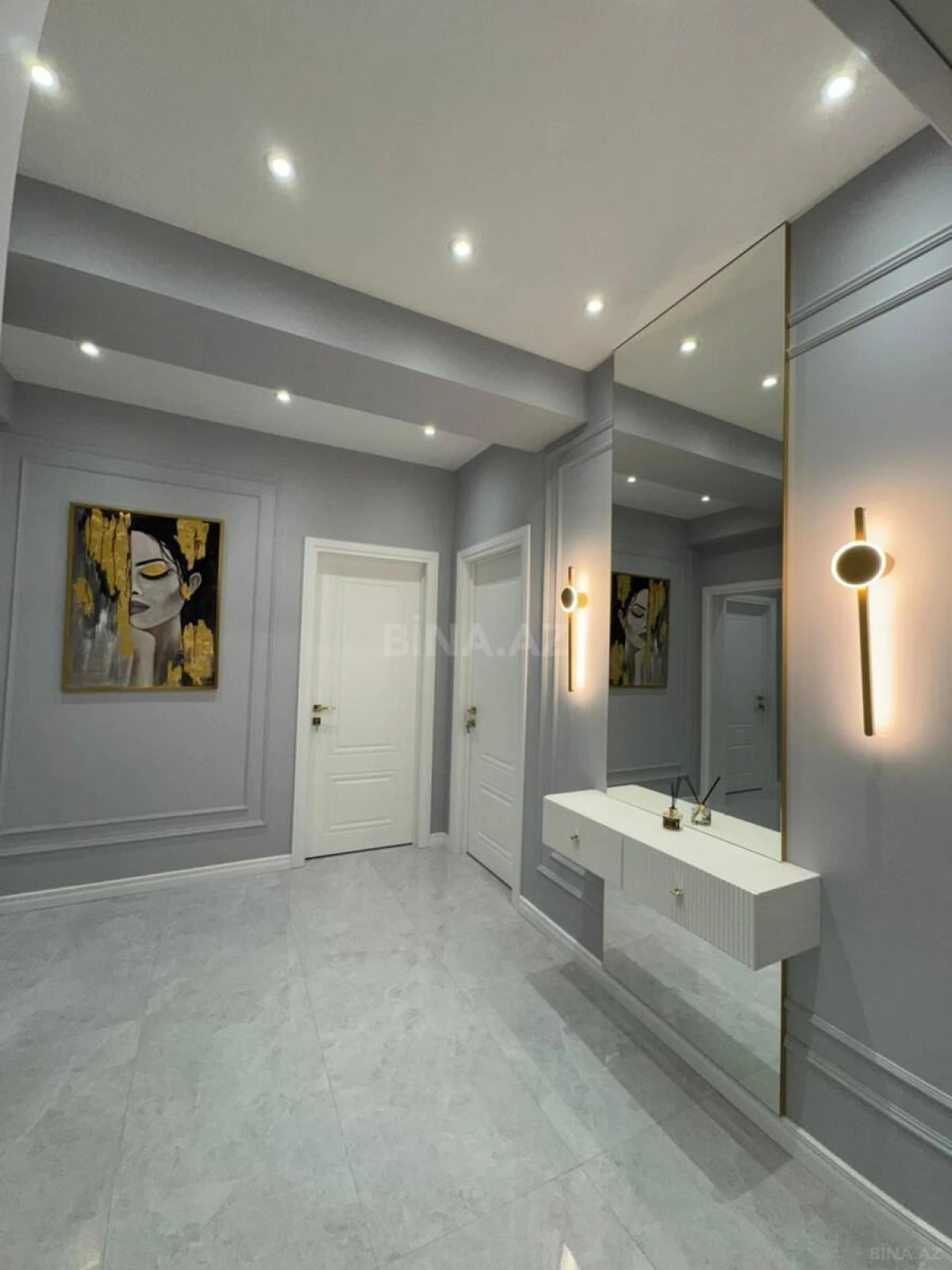 Satılır 3 otaqlı mənzil 97 m²