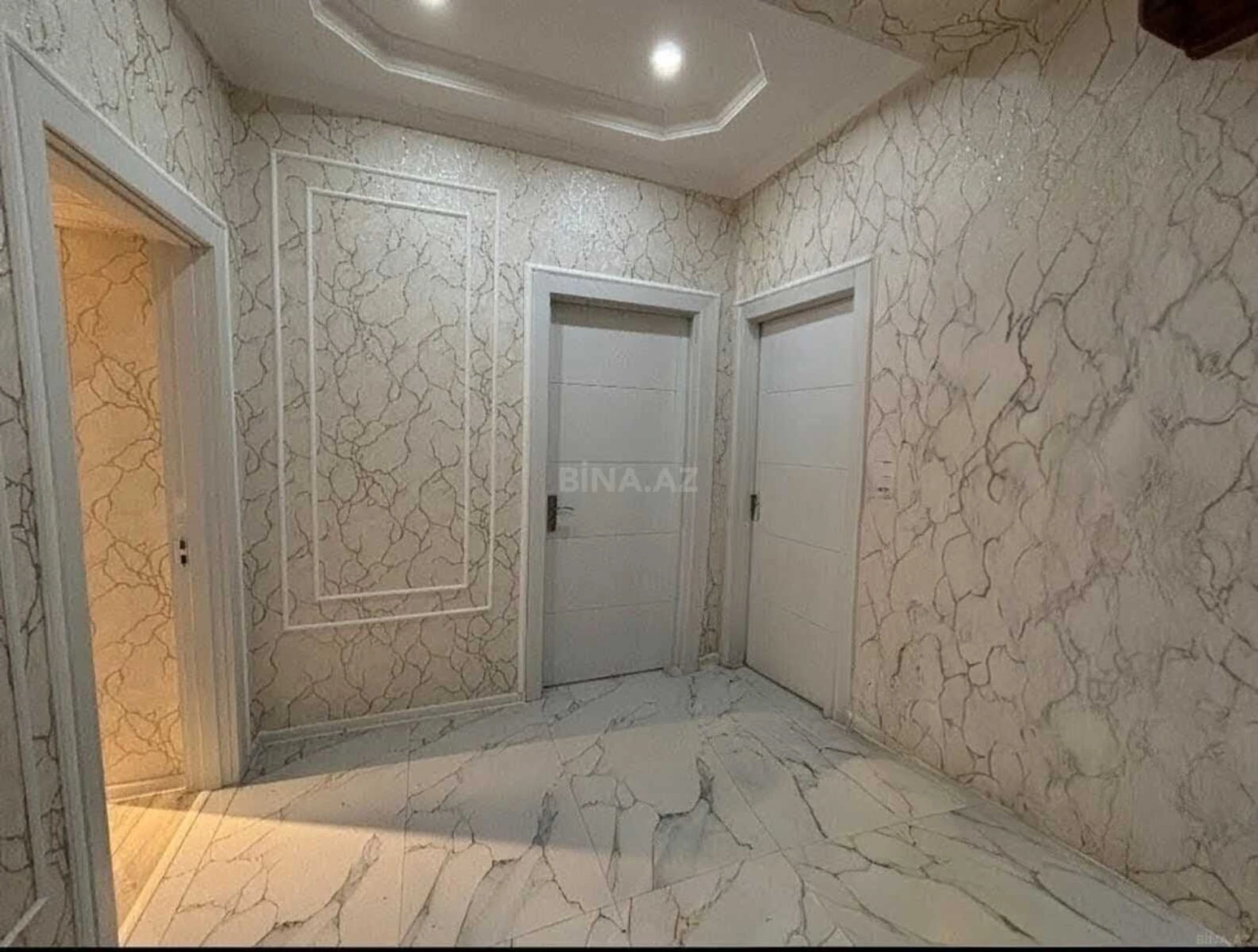 Satılır 3 otaqlı mənzil 76 m²
