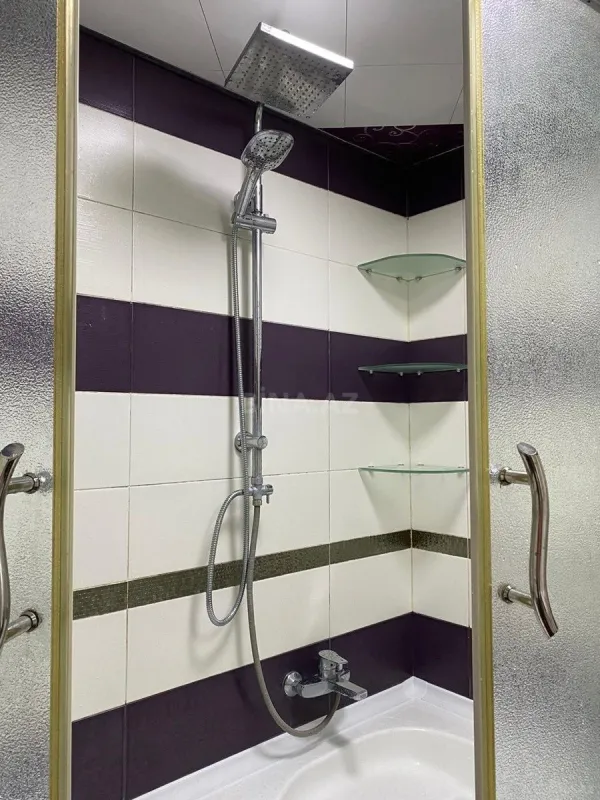 Kirayə verilir 2 otaqlı mənzil 90 m²