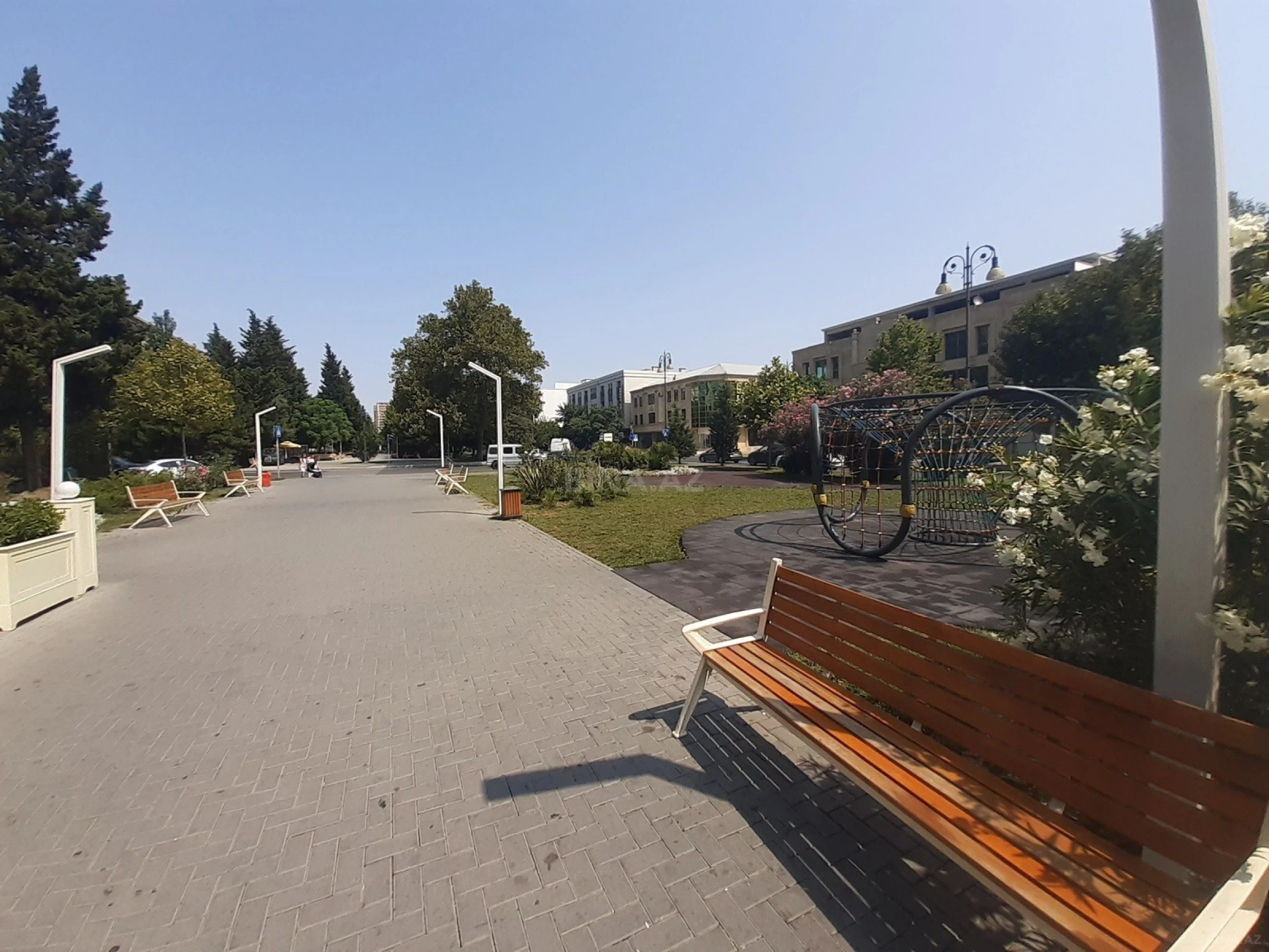 Satılır 3 otaqlı mənzil 85 m²