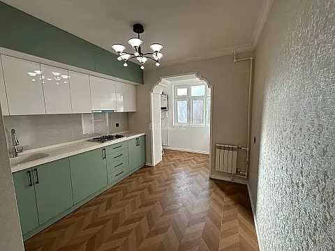 Satılır 3 otaqlı mənzil 82 m²