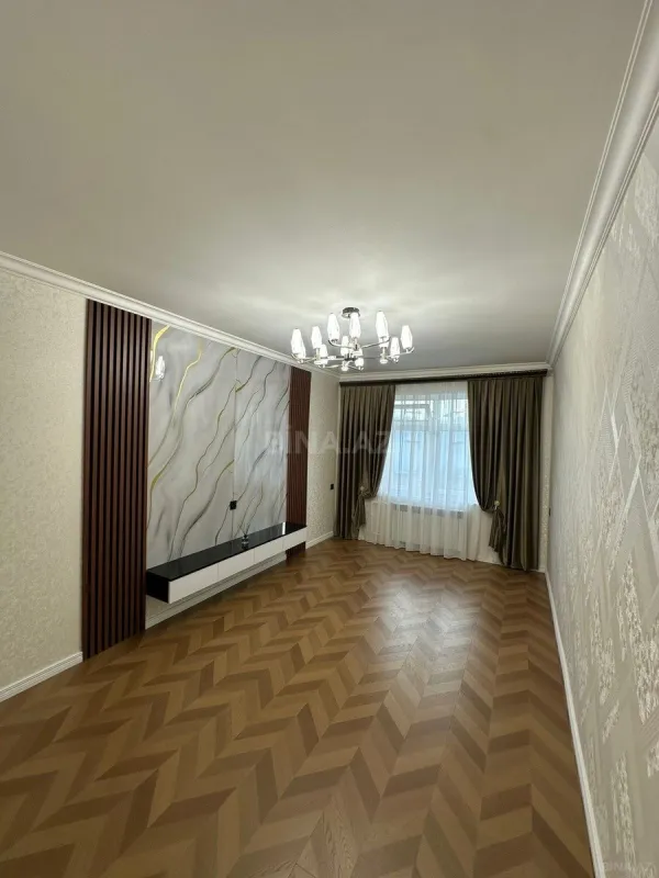 Satılır 3 otaqlı mənzil 82 m²