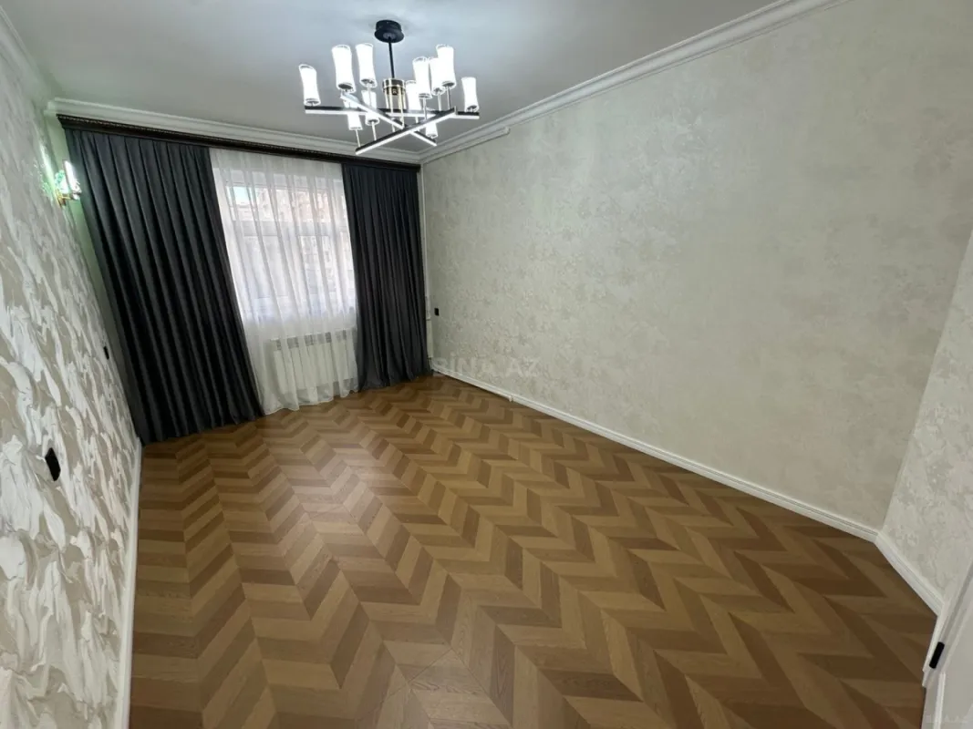 Satılır 3 otaqlı mənzil 82 m²