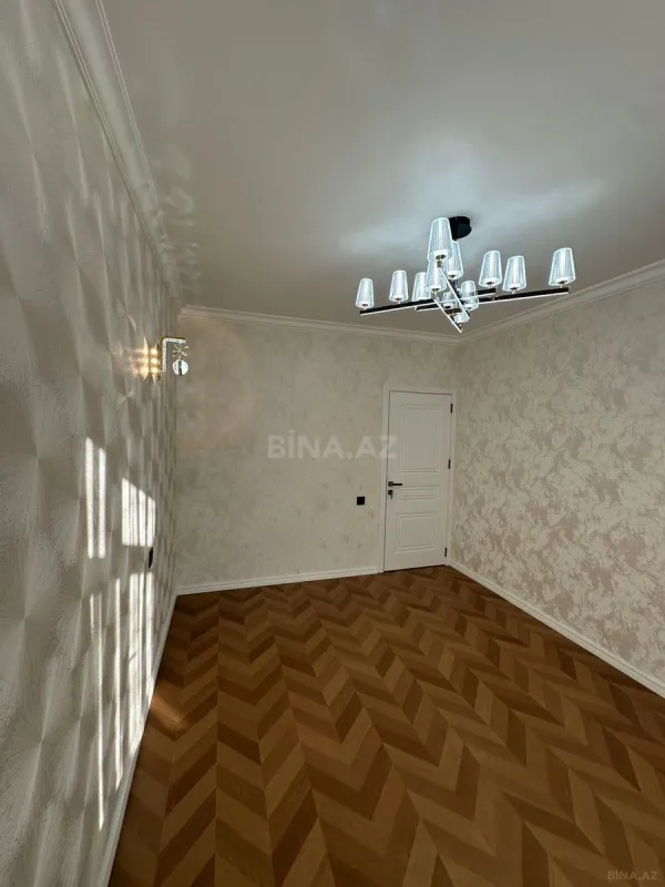 Satılır 3 otaqlı mənzil 82 m²