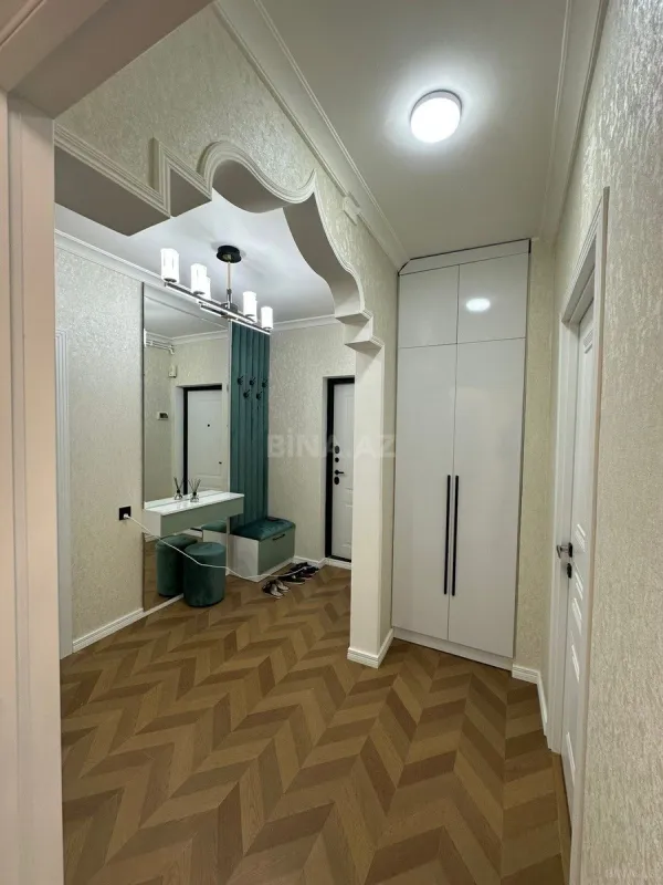 Satılır 3 otaqlı mənzil 82 m²