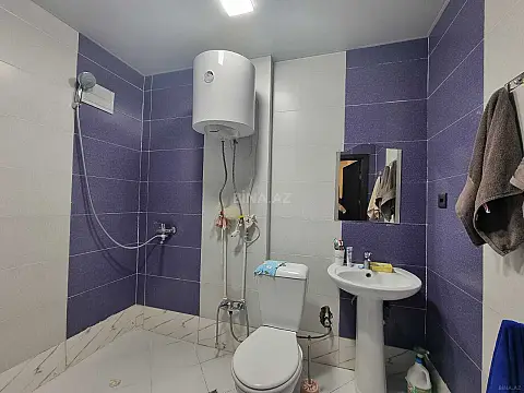 Kirayə verilir 2 otaqlı mənzil 85 m²