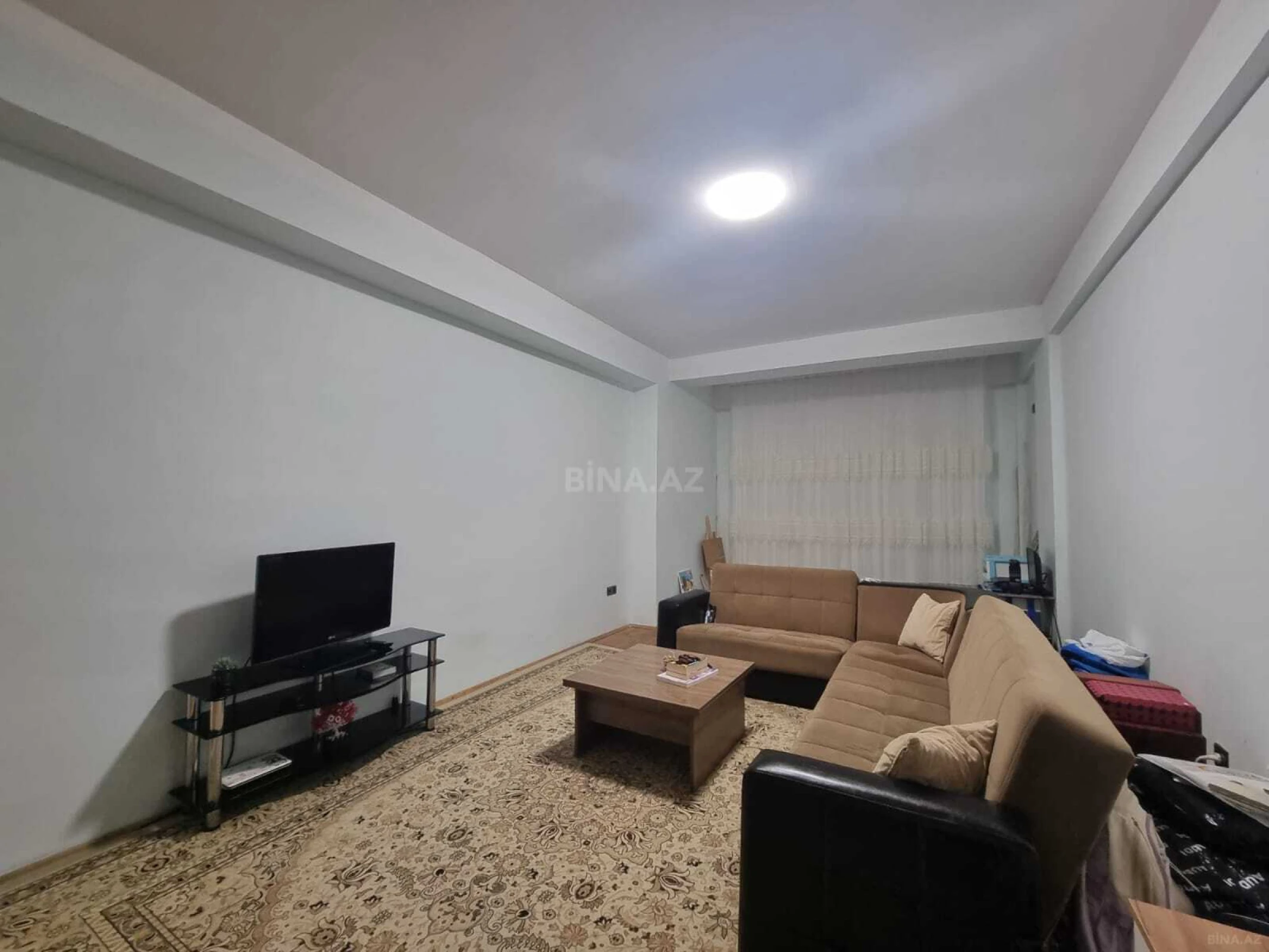 Kirayə verilir 2 otaqlı mənzil 85 m²